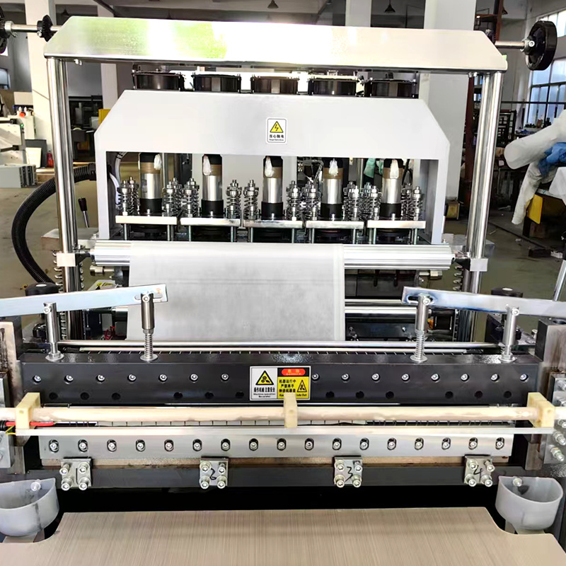 Non-woven pudebetræk maskine