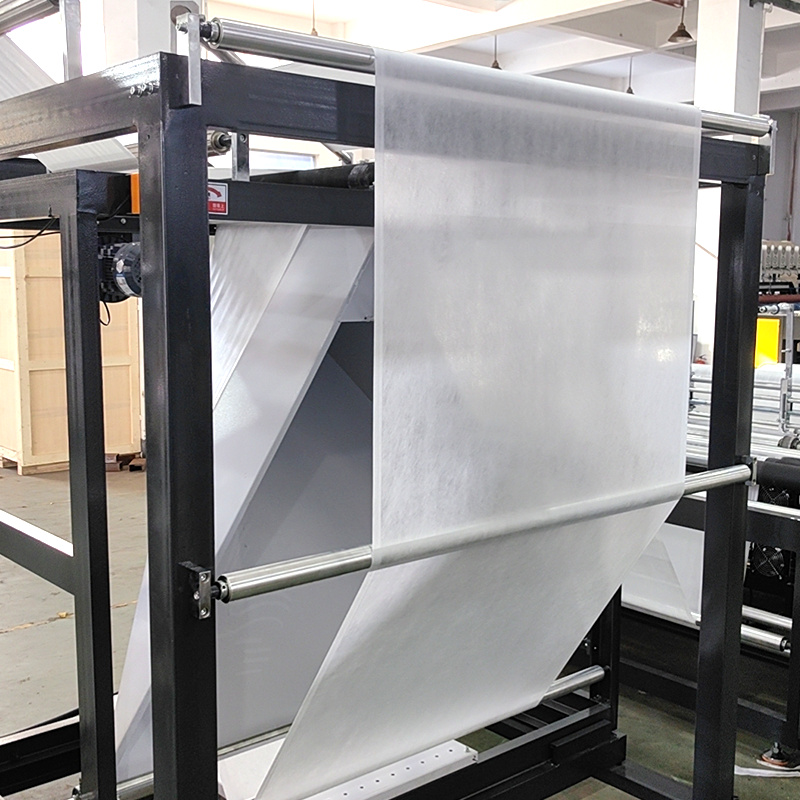 Non-woven pudebetræk maskine